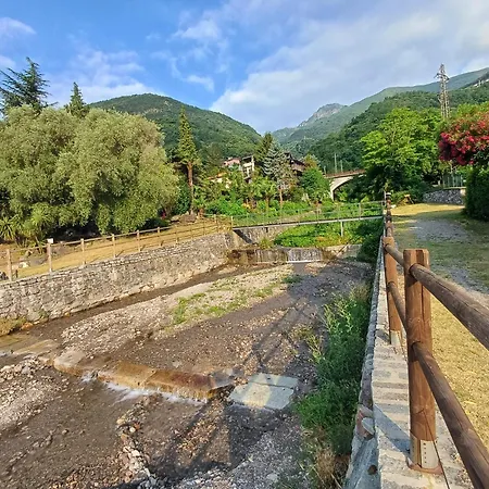 Casa Sinetta Vakantiehuis Acquaseria